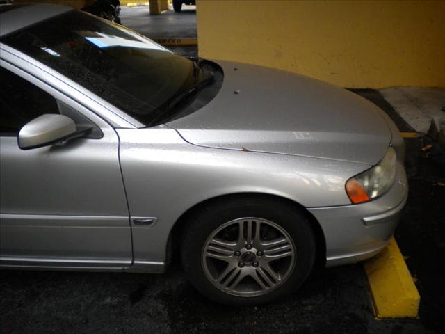 Volvo S60 2006 photo 1