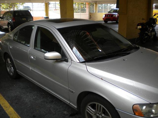 Volvo S60 2006 photo 2