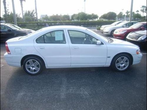 Volvo S60 2006 photo 1