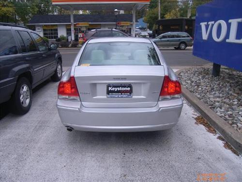 Volvo S60 2006 photo 2