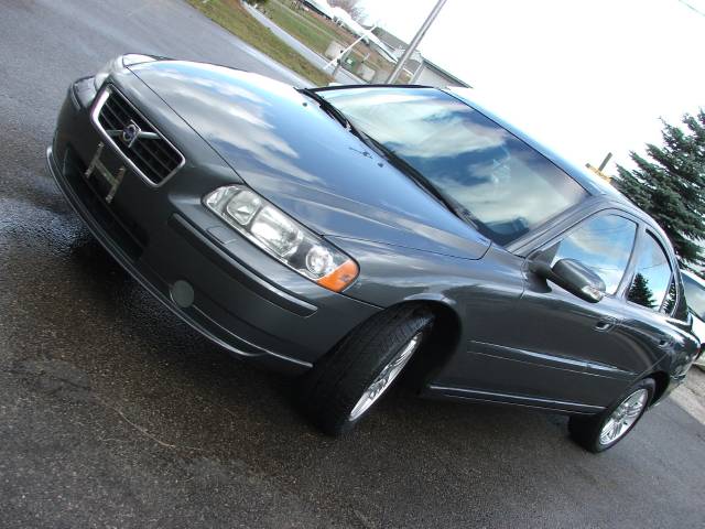 Volvo S60 4WD 4dr Sport Sedan
