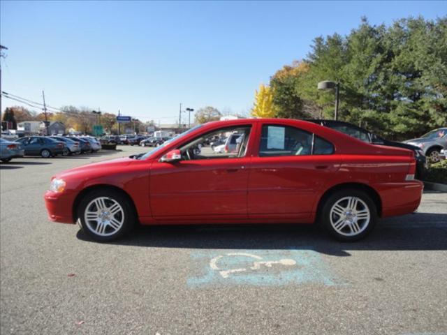 Volvo S60 4WD 4dr Sport Sedan