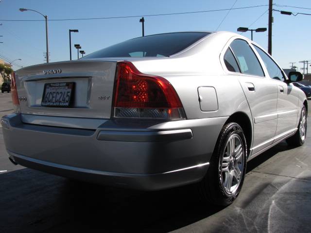 Volvo S60 2007 photo 2