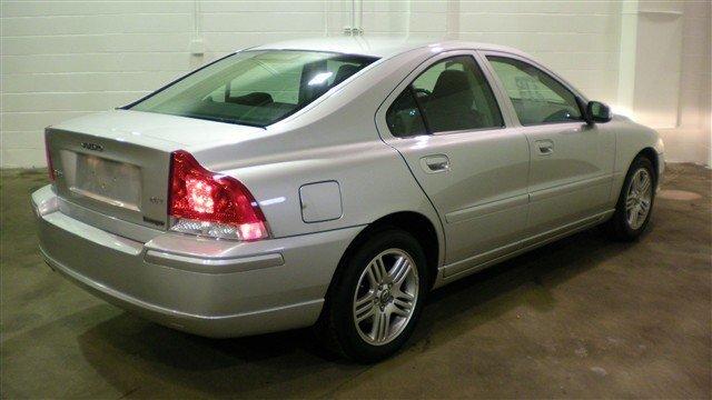 Volvo S60 2007 photo 1