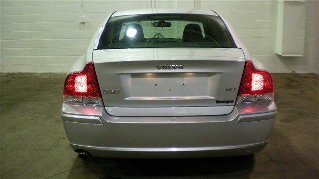 Volvo S60 2007 photo 2