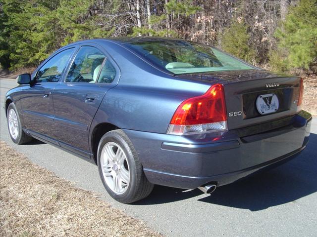 Volvo S60 2007 photo 4