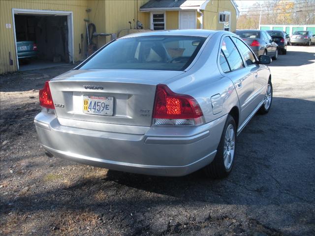 Volvo S60 2007 photo 1
