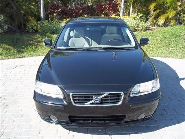 Volvo S60 2007 photo 1
