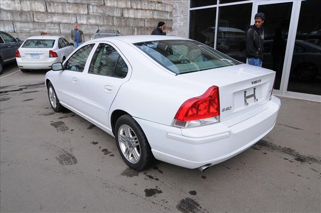 Volvo S60 2007 photo 2