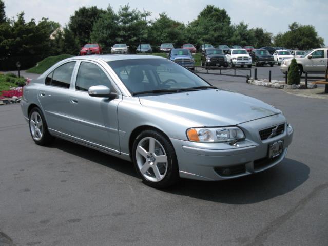 Volvo S60 4WD 4dr Sport Sedan