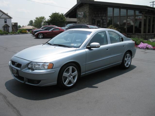Volvo S60 2007 photo 2