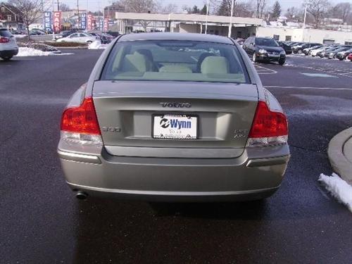 Volvo S60 2007 photo 2
