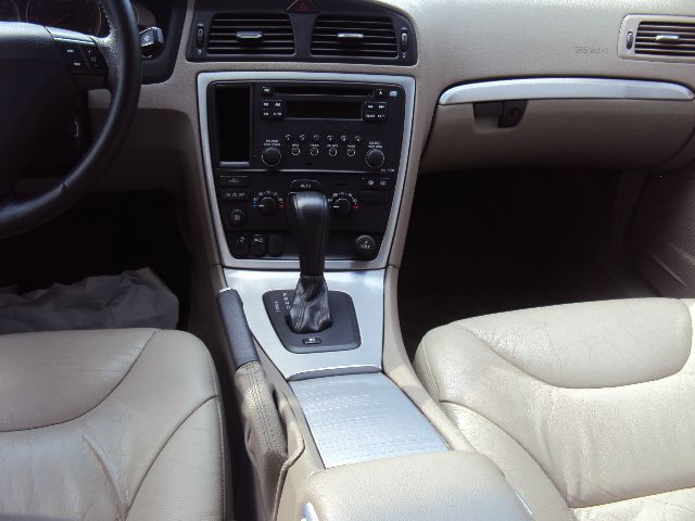 Volvo S60 2008 photo 1