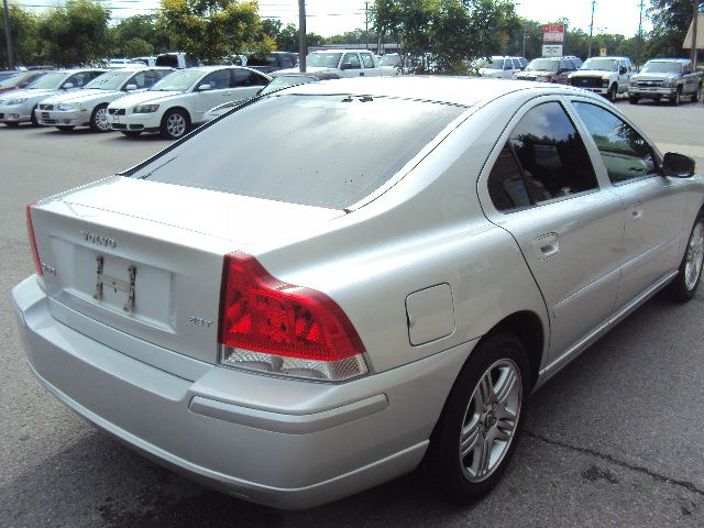Volvo S60 2008 photo 10