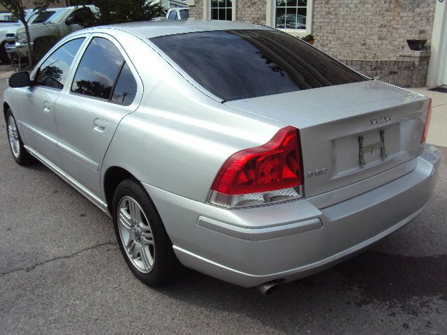 Volvo S60 2008 photo 4