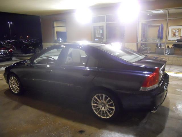 Volvo S60 4WD 4dr Sport Sedan