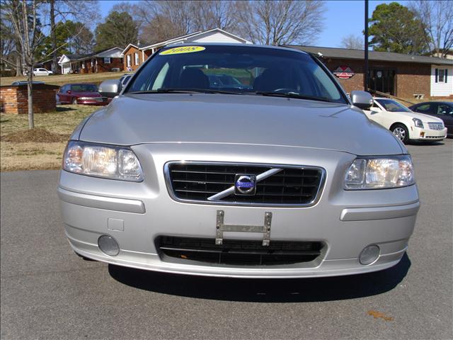 Volvo S60 4WD 4dr Sport Sedan