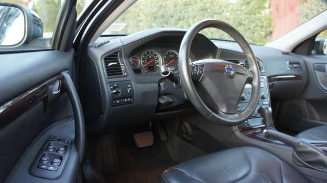 Volvo S60 2008 photo 1