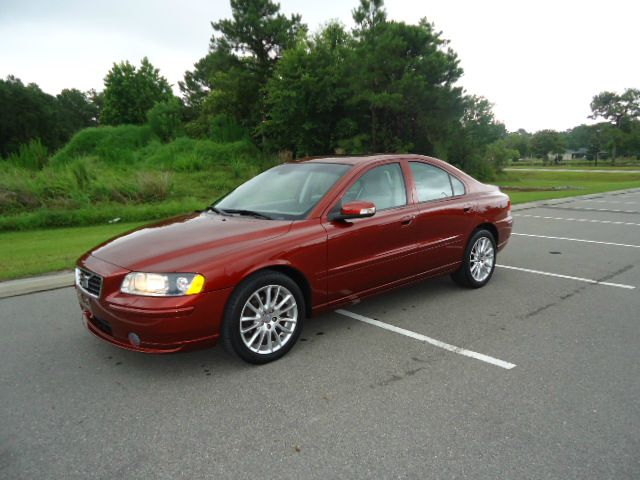 Volvo S60 2008 photo 2