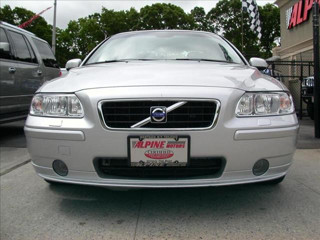 Volvo S60 2008 photo 19