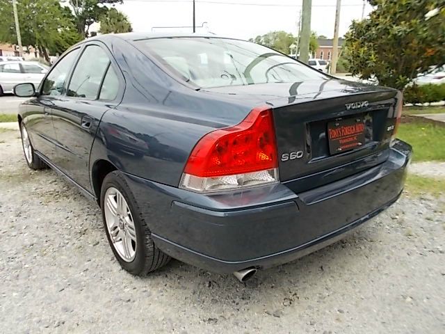 Volvo S60 2008 photo 1
