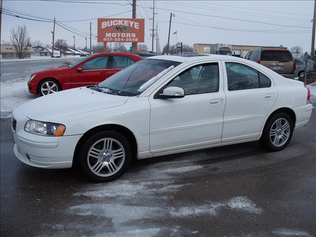 Volvo S60 4WD 4dr Sport Sedan