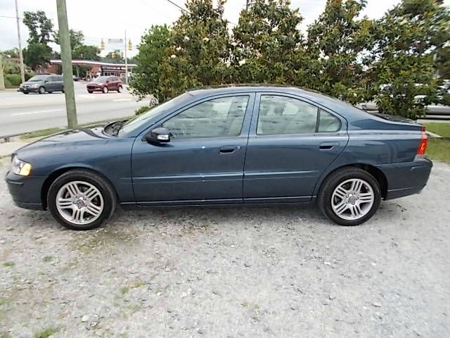 Volvo S60 2008 photo 2