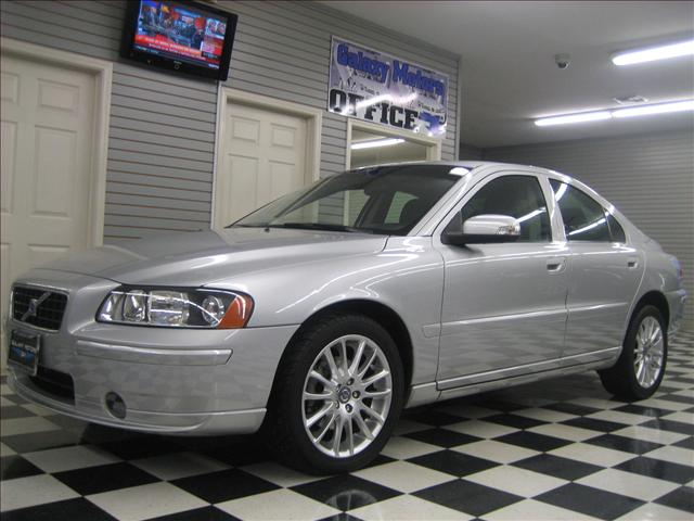 Volvo S60 2008 photo 1