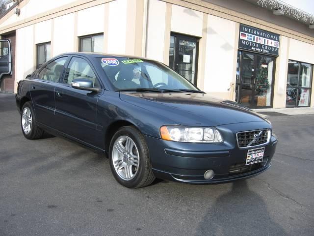 Volvo S60 2008 photo 2