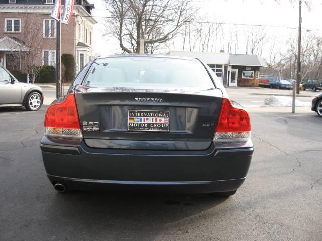Volvo S60 2008 photo 1