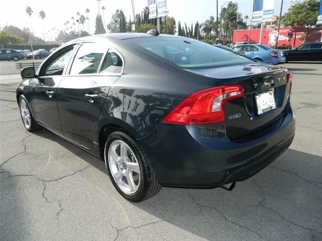 Volvo S60 2012 photo 5