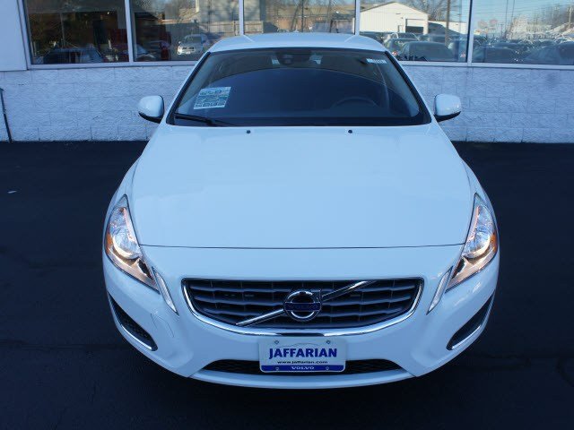 Volvo S60 2012 photo 1