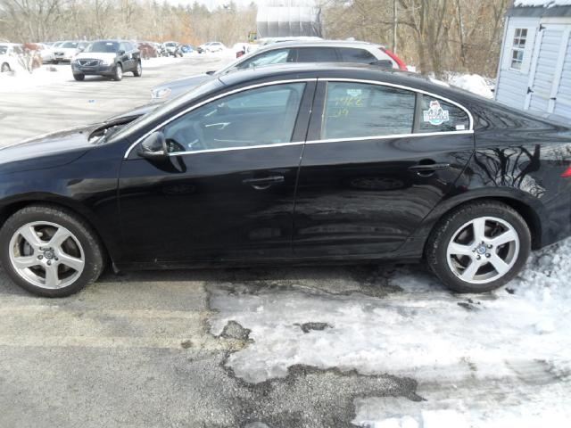 Volvo S60 2012 photo 1
