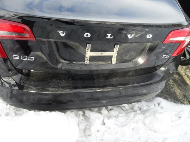 Volvo S60 2012 photo 2