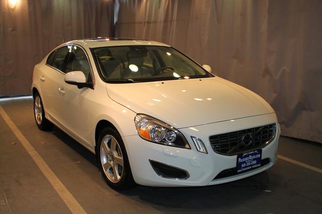 Volvo S60 LE 4x4 SUV Unspecified