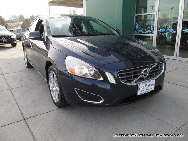 Volvo S60 2012 photo 2