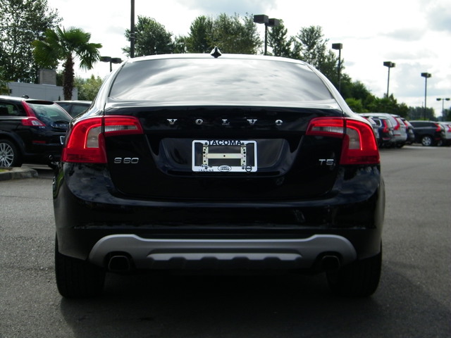 Volvo S60 2012 photo 3