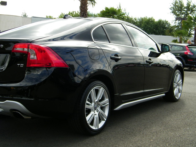 Volvo S60 2012 photo 4