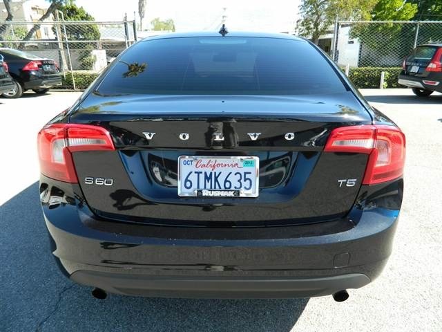 Volvo S60 2012 photo 4