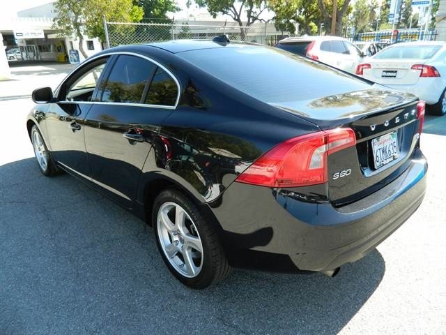 Volvo S60 2012 photo 5