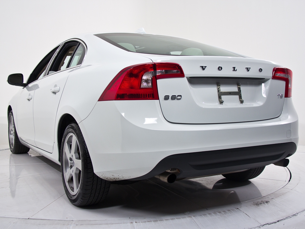Volvo S60 2012 photo 3