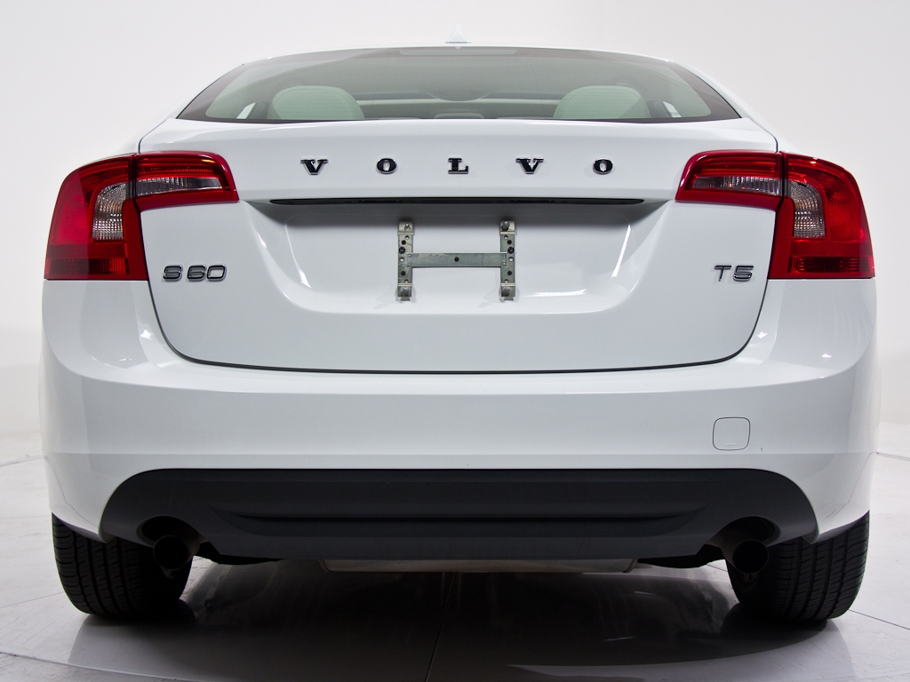 Volvo S60 2012 photo 4