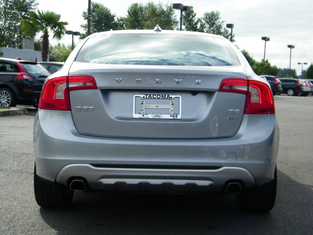 Volvo S60 2012 photo 3