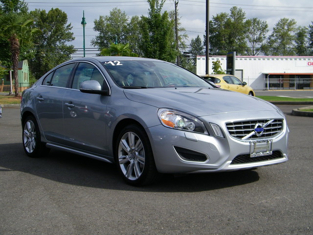 Volvo S60 2012 photo 5