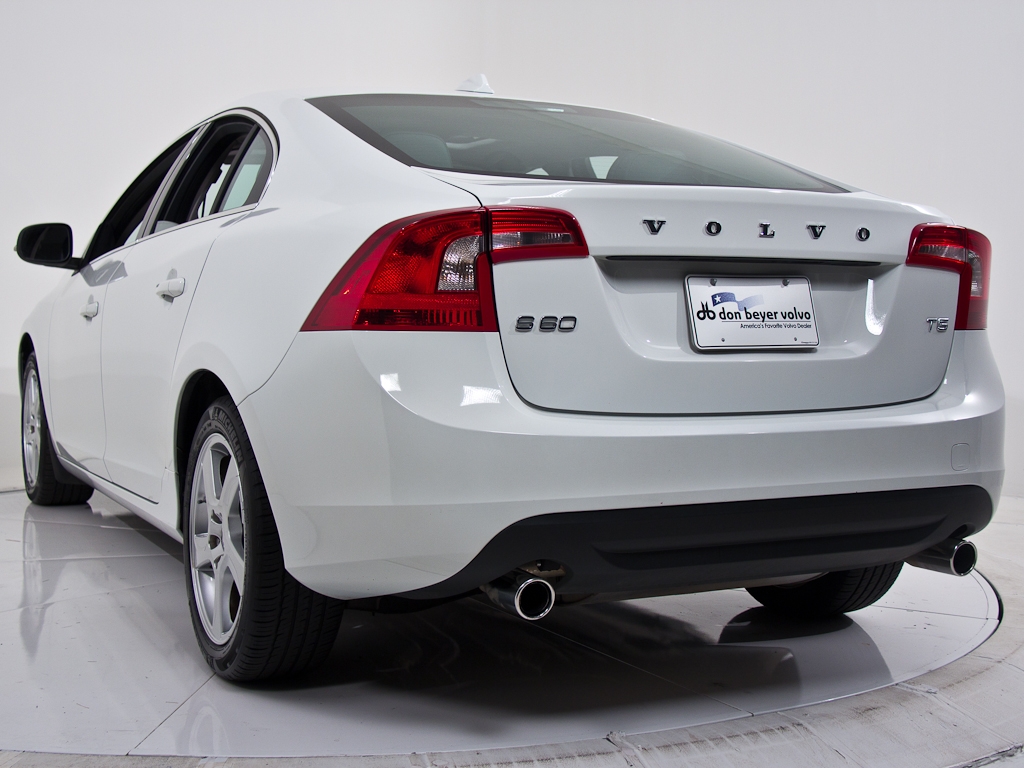 Volvo S60 2012 photo 3