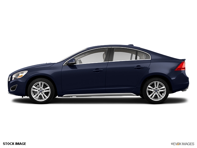 Volvo S60 2012 photo 2