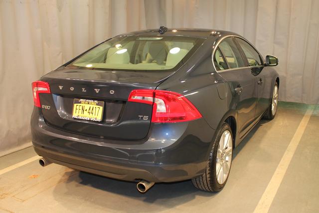 Volvo S60 2012 photo 3