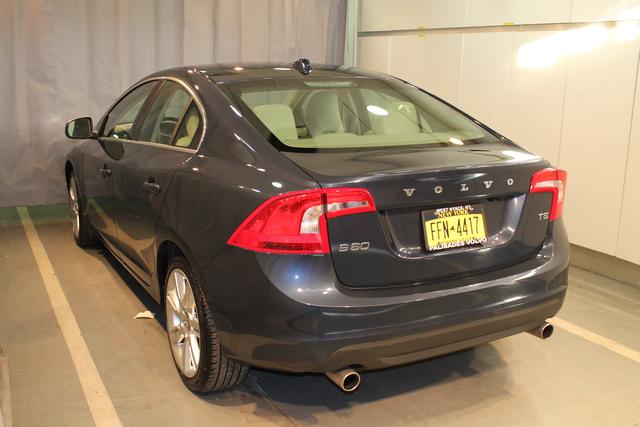 Volvo S60 2012 photo 5