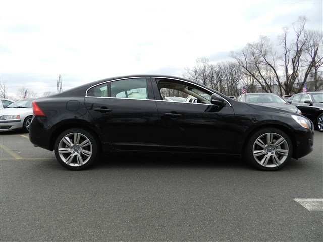 Volvo S60 2012 photo 4