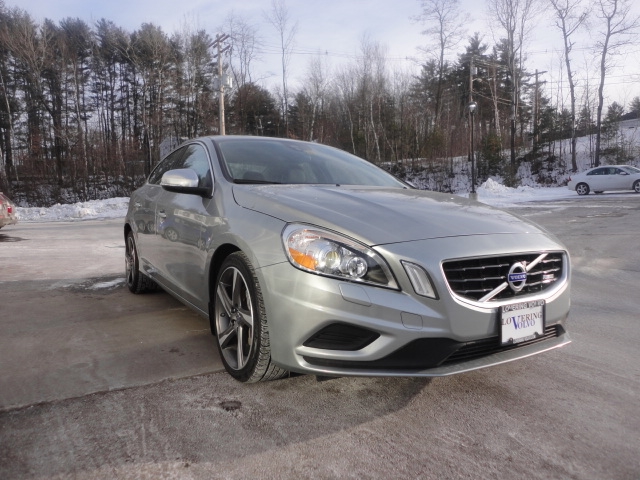 Volvo S60 2012 photo 1